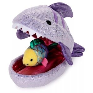 GUND Shark Plush Pod with Fish, 9.5" Two Plush Fish In One Stuffed Toy Kids NEW